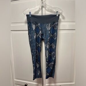 Prismsport Capri Snakeskin Print Leggings Size Women’s Medium